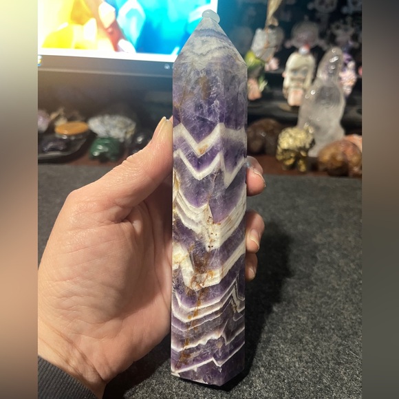 Chevron Amethyst Crystal Tower / Point - Picture 7 of 7
